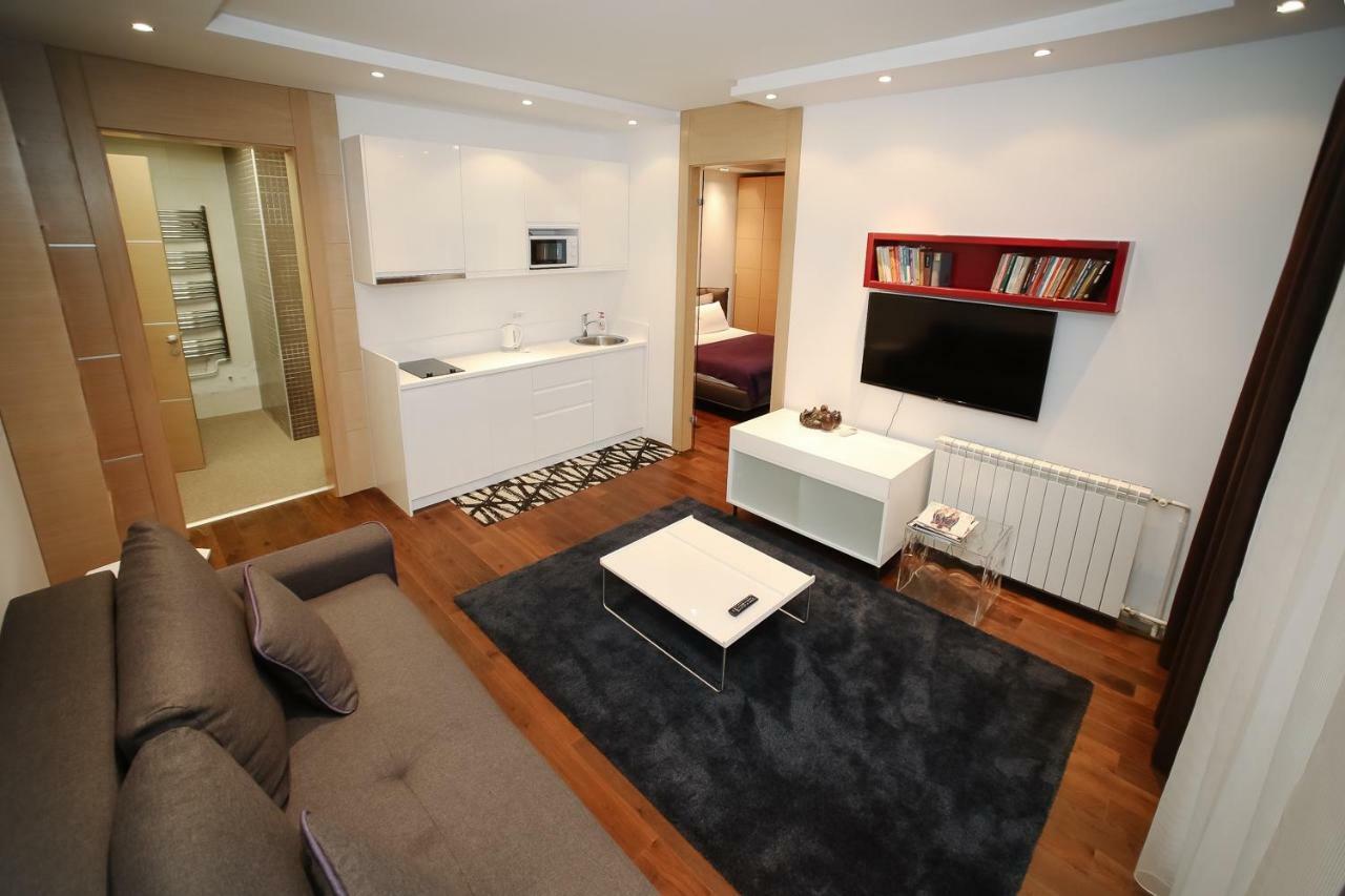 Status Superior Apartments Belgrado Esterno foto