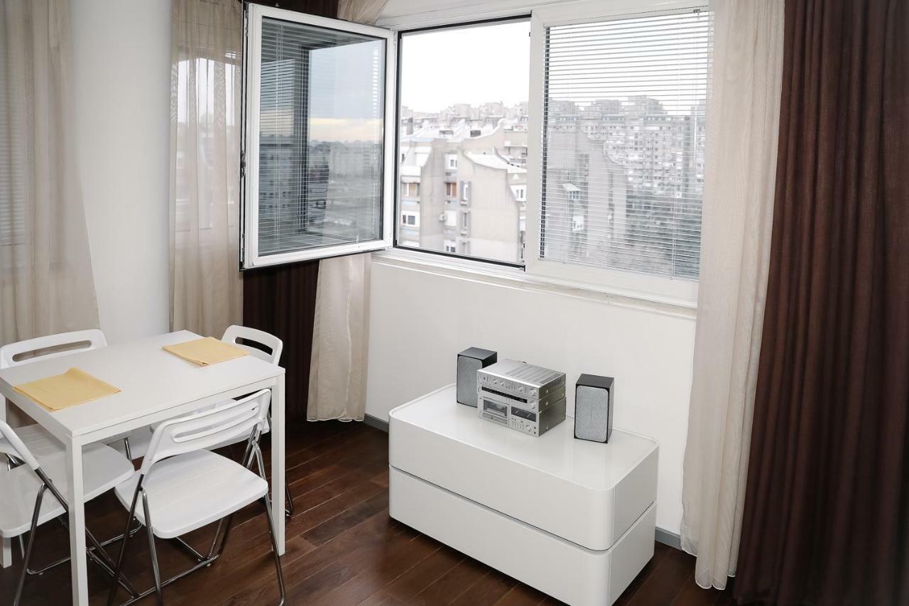 Status Superior Apartments Belgrado Esterno foto