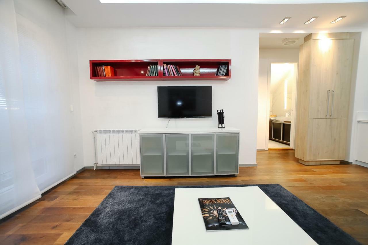 Status Superior Apartments Belgrado Esterno foto