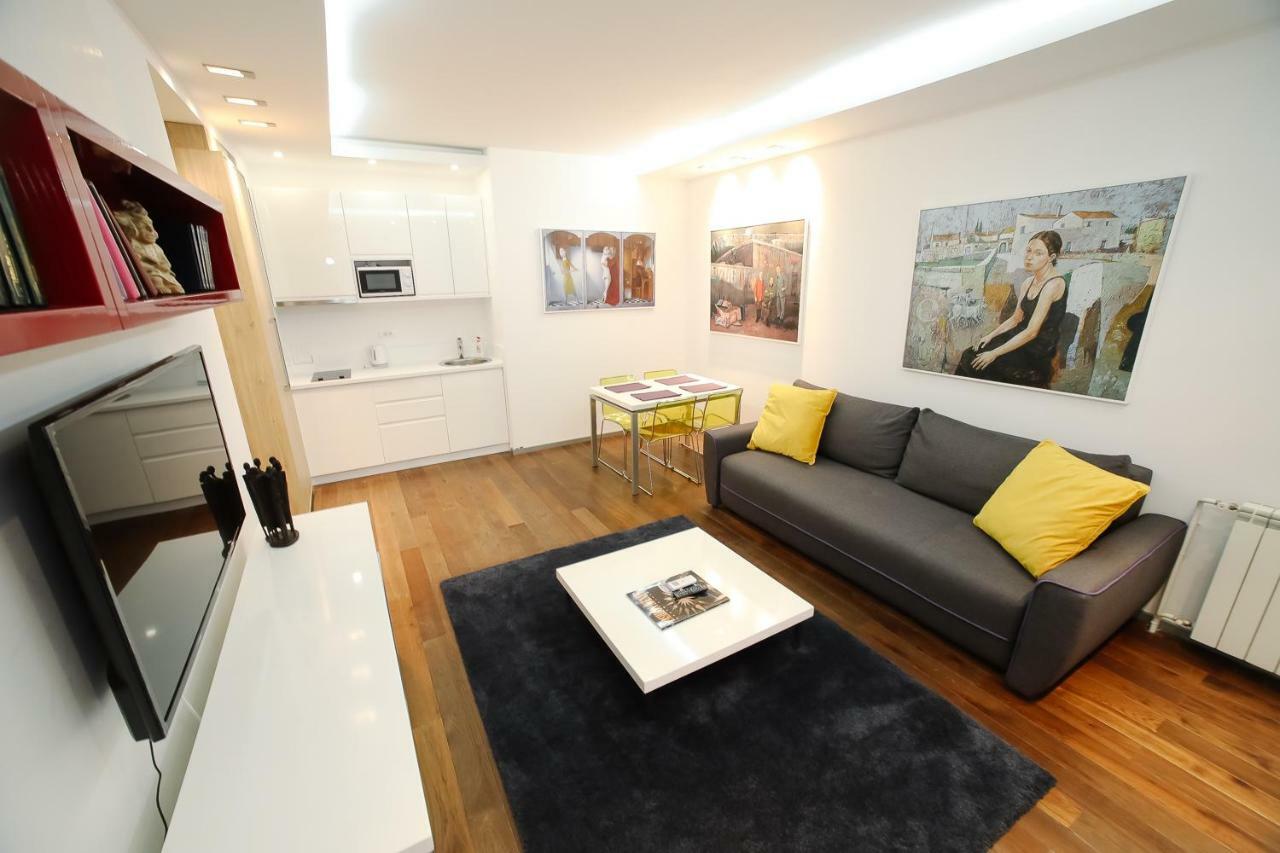 Status Superior Apartments Belgrado Esterno foto