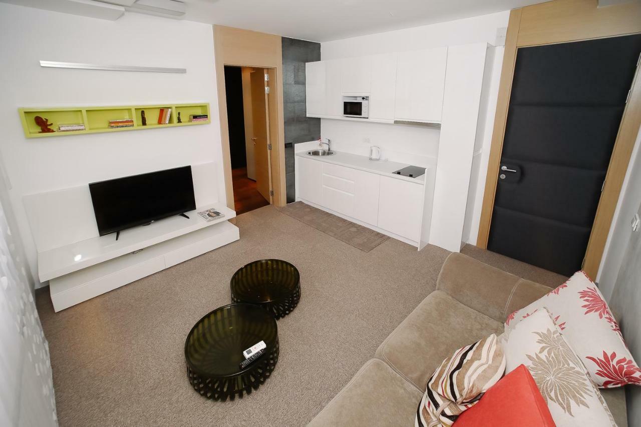 Status Superior Apartments Belgrado Esterno foto