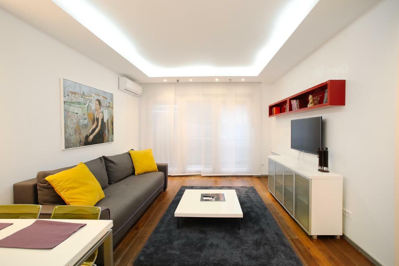 Status Superior Apartments Belgrado Esterno foto