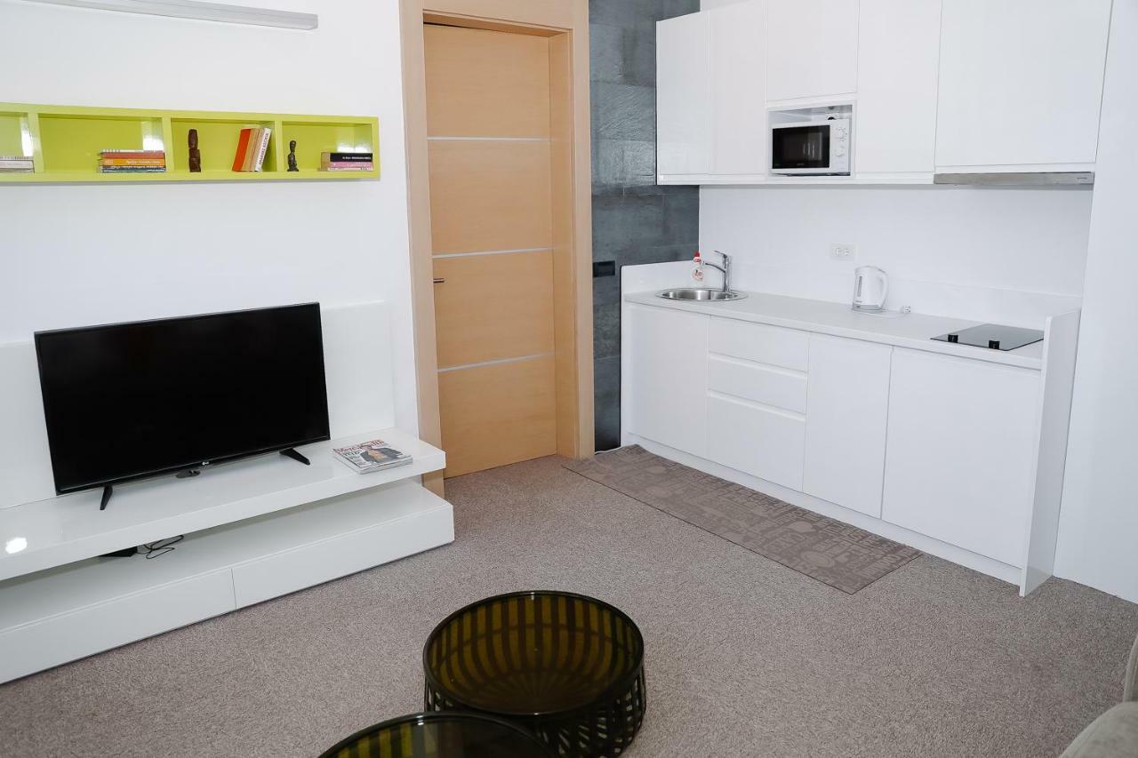 Status Superior Apartments Belgrado Esterno foto