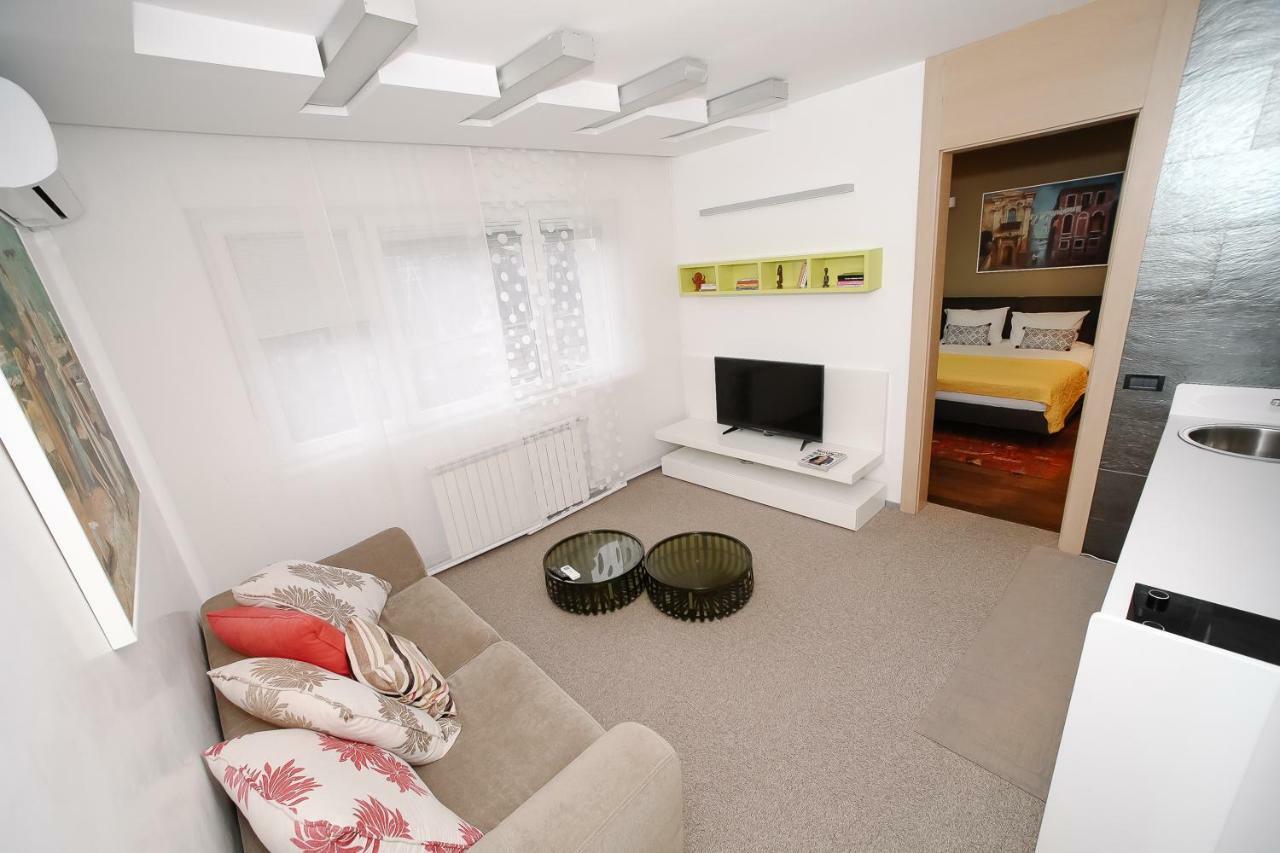 Status Superior Apartments Belgrado Esterno foto