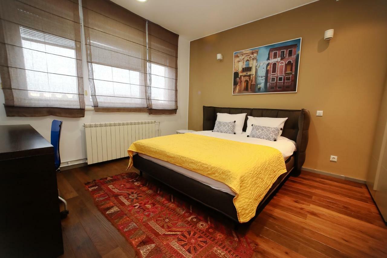 Status Superior Apartments Belgrado Esterno foto