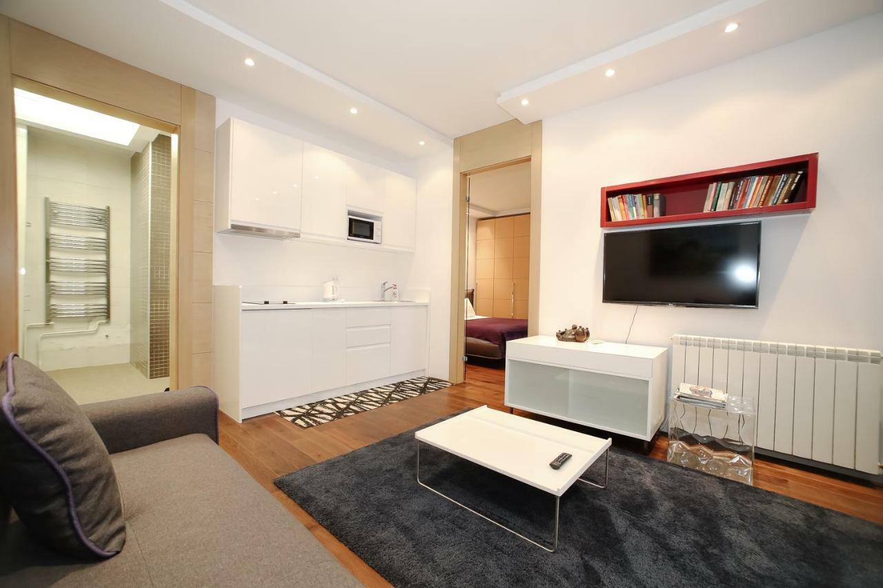 Status Superior Apartments Belgrado Esterno foto
