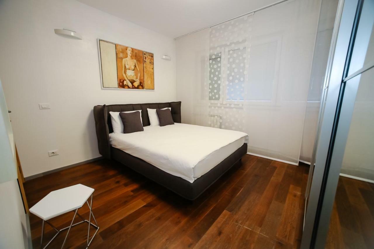 Status Superior Apartments Belgrado Esterno foto
